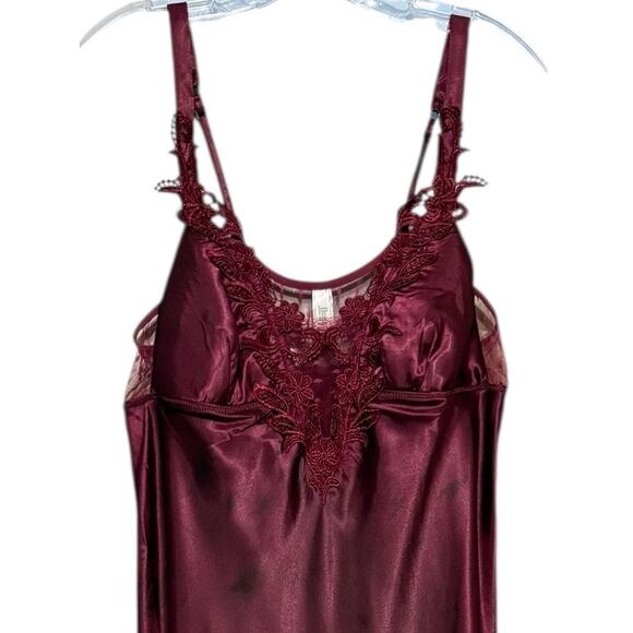 Flora Large Dark Wine Raspberry Nightgown Sexy Satin Lacy Large Hi Low - Picture 4 of 9